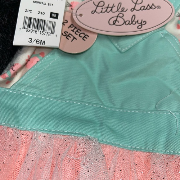 3/6 month 2 piece set - Picture 3 of 3